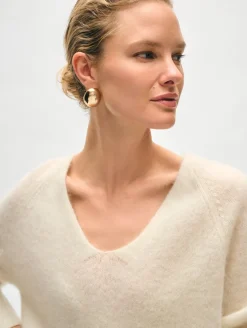 Fashion White + Warren brushed cashmere easy v neck Ivory