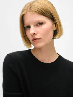 Fashion White + Warren cashmere crewneck Black