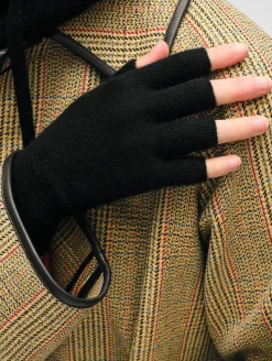 Online White + Warren cashmere fingerless glove Black