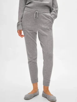 Hot White + Warren cashmere jogger GreyHeather