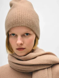 Hot White + Warren cashmere plush rib beanie TrueCamel