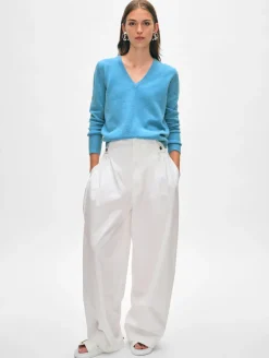 Hot White + Warren cashmere v neck MediterraneanHeather